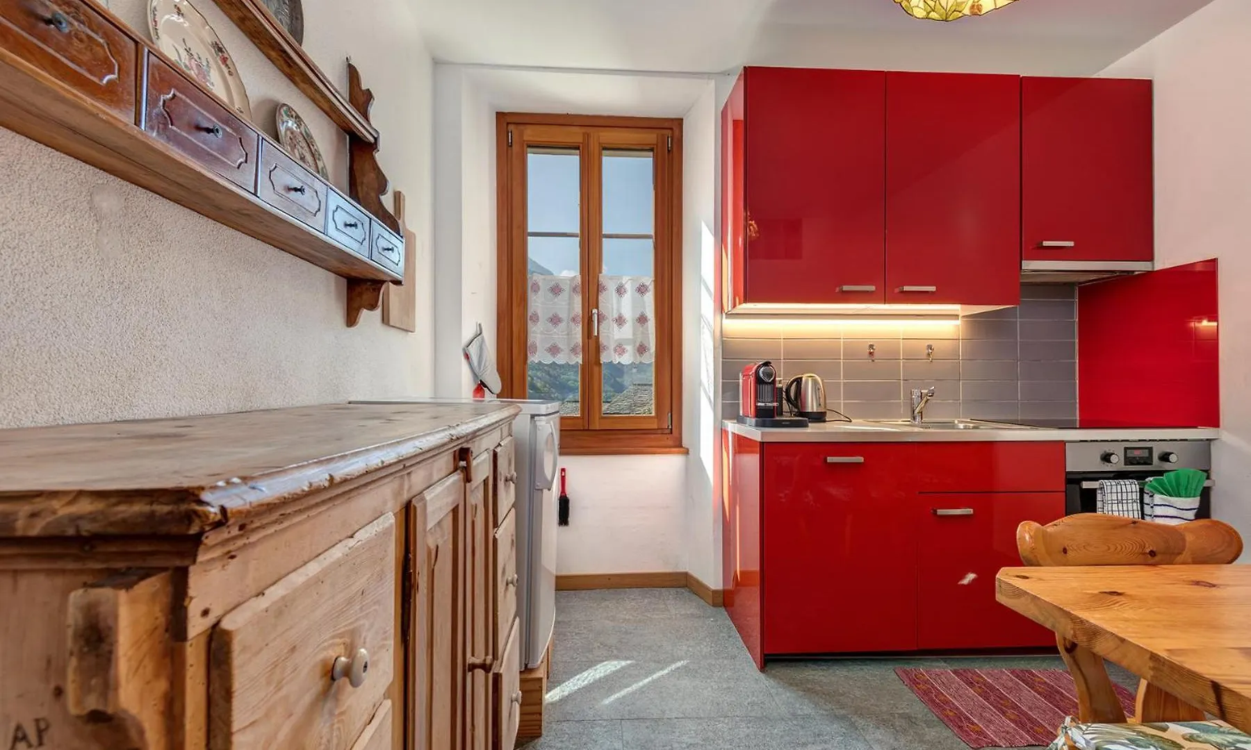 Casa Pool Tra St Moritz E Il Lago Di Como Castasegna